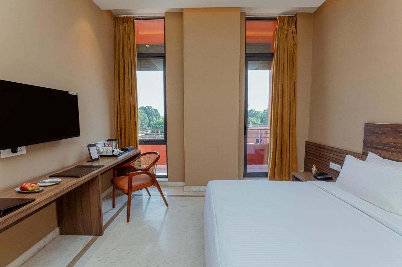 Gulab Kothi By Royal Orchid Hotels Limited Варанаси Екстериор снимка