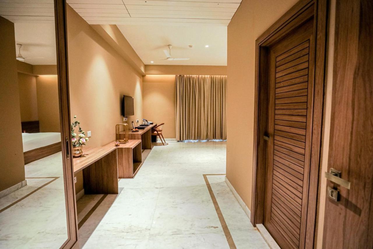 Gulab Kothi By Royal Orchid Hotels Limited Варанаси Екстериор снимка