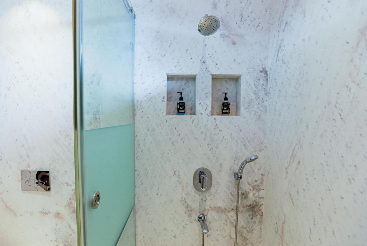 Gulab Kothi By Royal Orchid Hotels Limited Варанаси Екстериор снимка