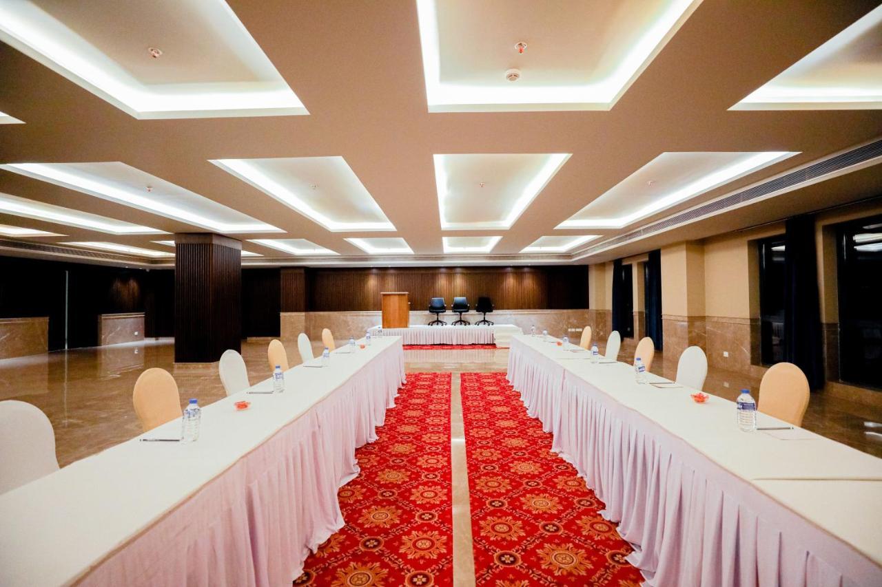 Gulab Kothi By Royal Orchid Hotels Limited Варанаси Екстериор снимка