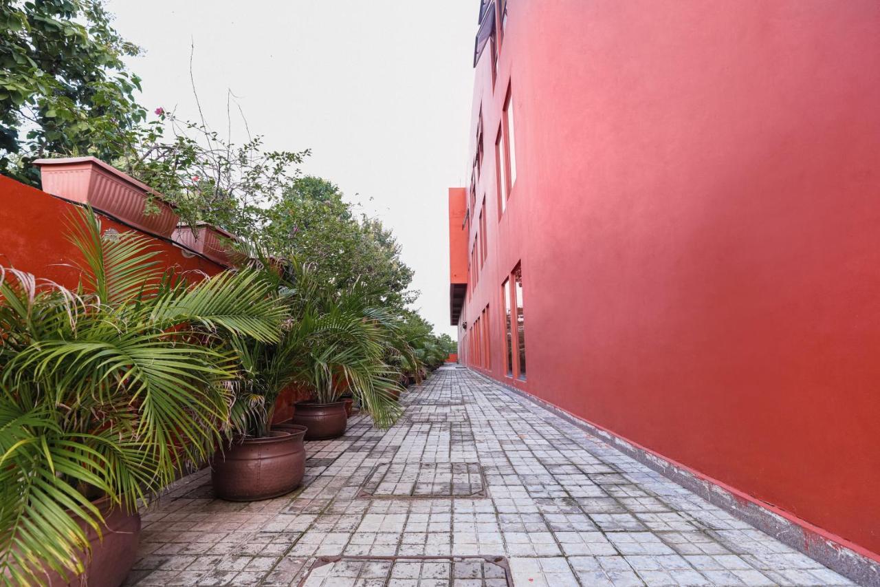 Gulab Kothi By Royal Orchid Hotels Limited Варанаси Екстериор снимка