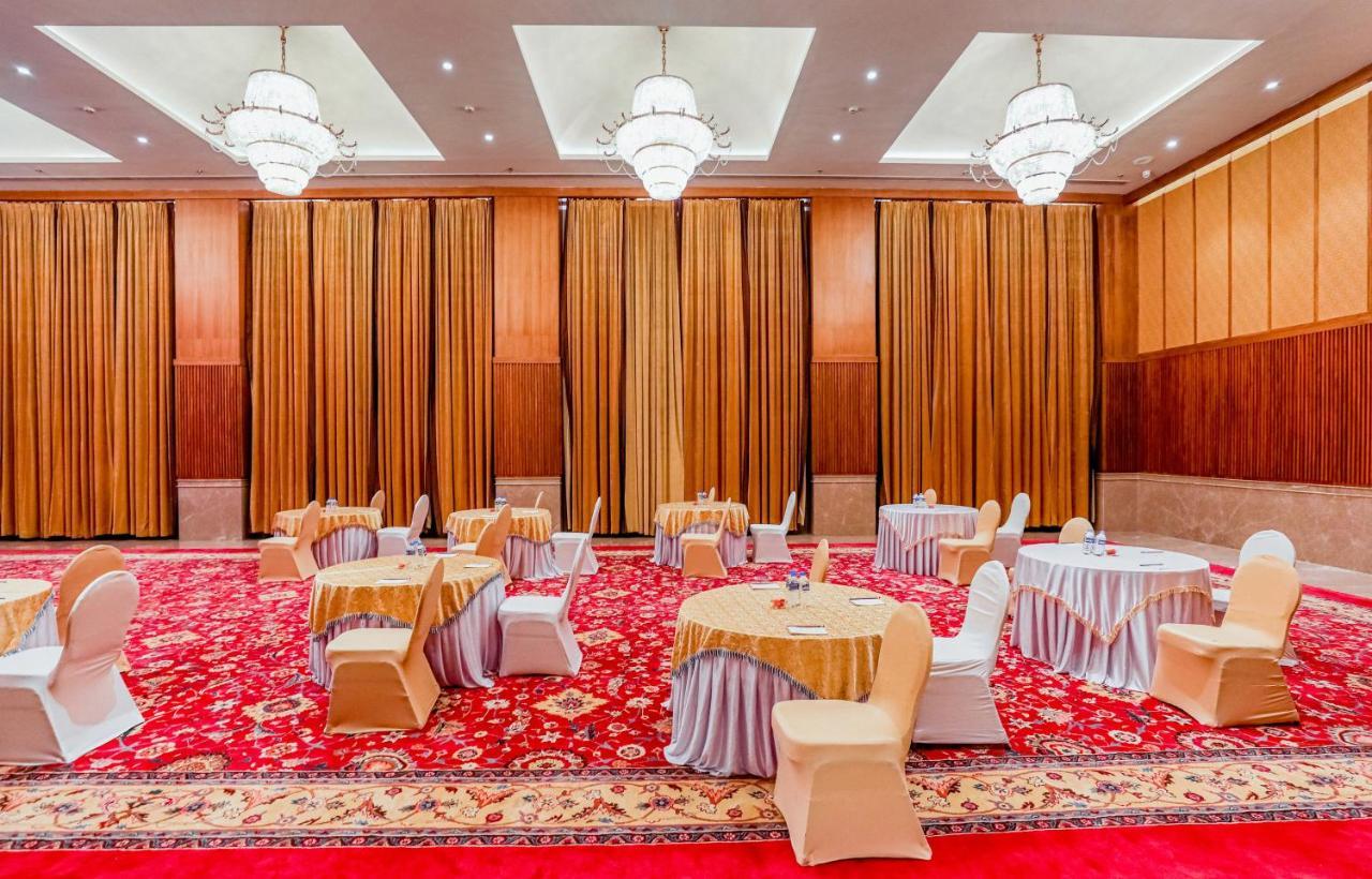 Gulab Kothi By Royal Orchid Hotels Limited Варанаси Екстериор снимка