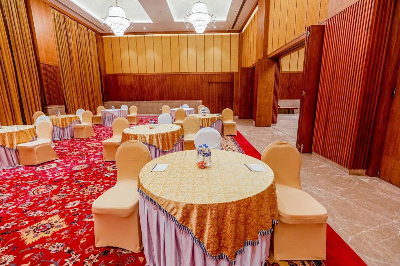Gulab Kothi By Royal Orchid Hotels Limited Варанаси Екстериор снимка