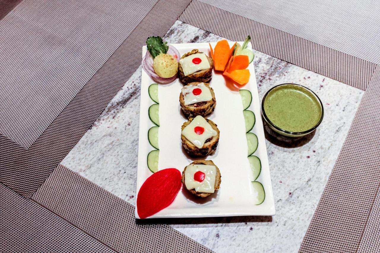 Gulab Kothi By Royal Orchid Hotels Limited Варанаси Екстериор снимка