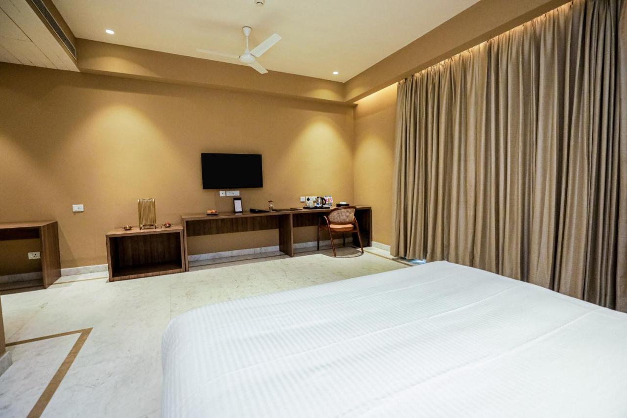 Gulab Kothi By Royal Orchid Hotels Limited Варанаси Екстериор снимка