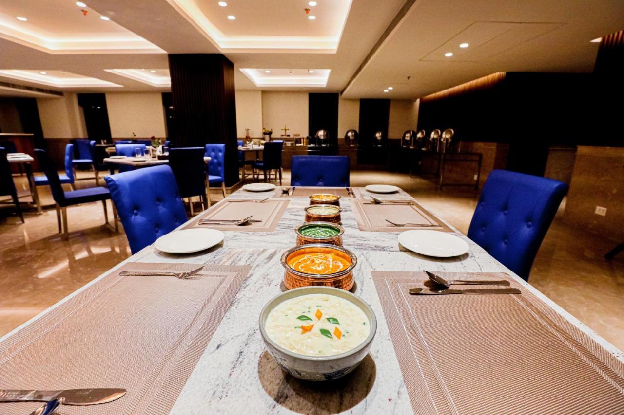 Gulab Kothi By Royal Orchid Hotels Limited Варанаси Екстериор снимка